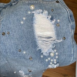 Fashion Nova Ripped Jeans With Pearls 